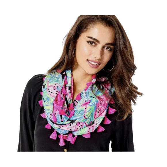 Lilly Pulitzer Resort Infinity Loop Scarf - Onyx with Fringe | Jaguar Jungle Cat - Picture 3 of 5
